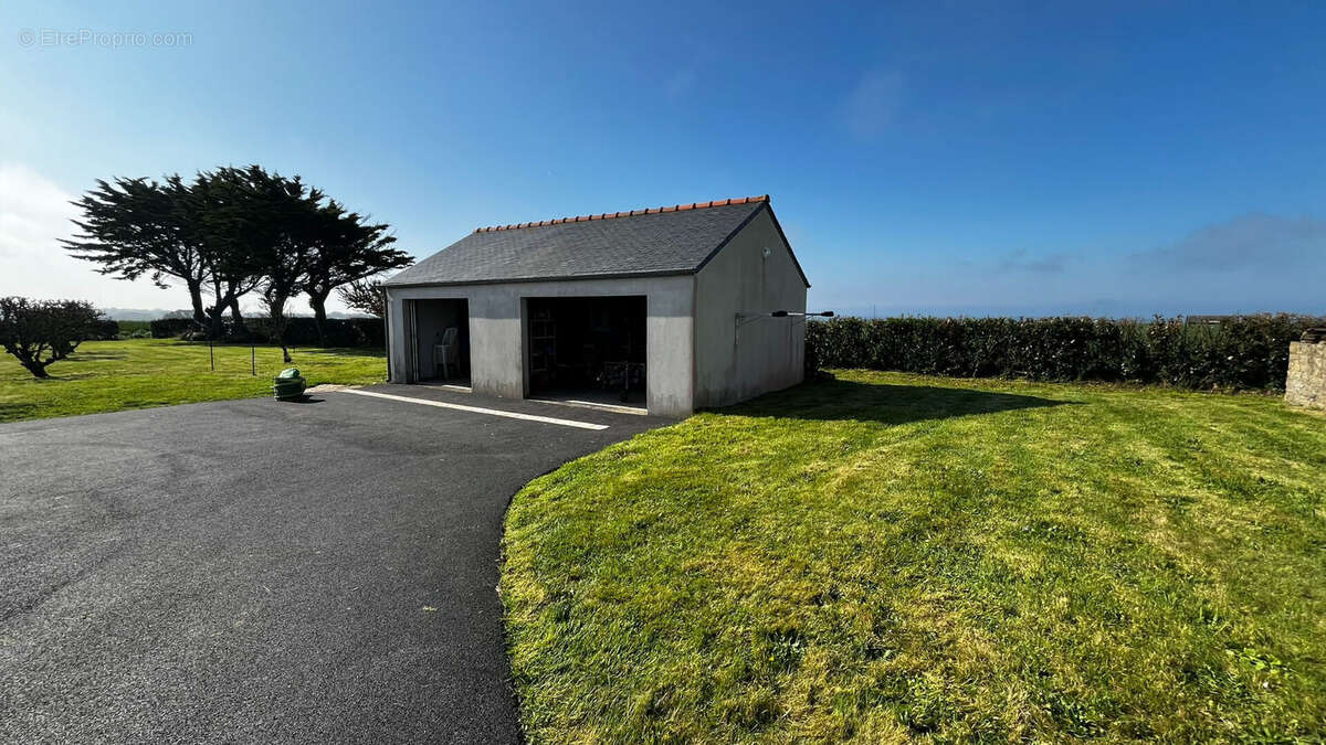 Maison à PLOZEVET