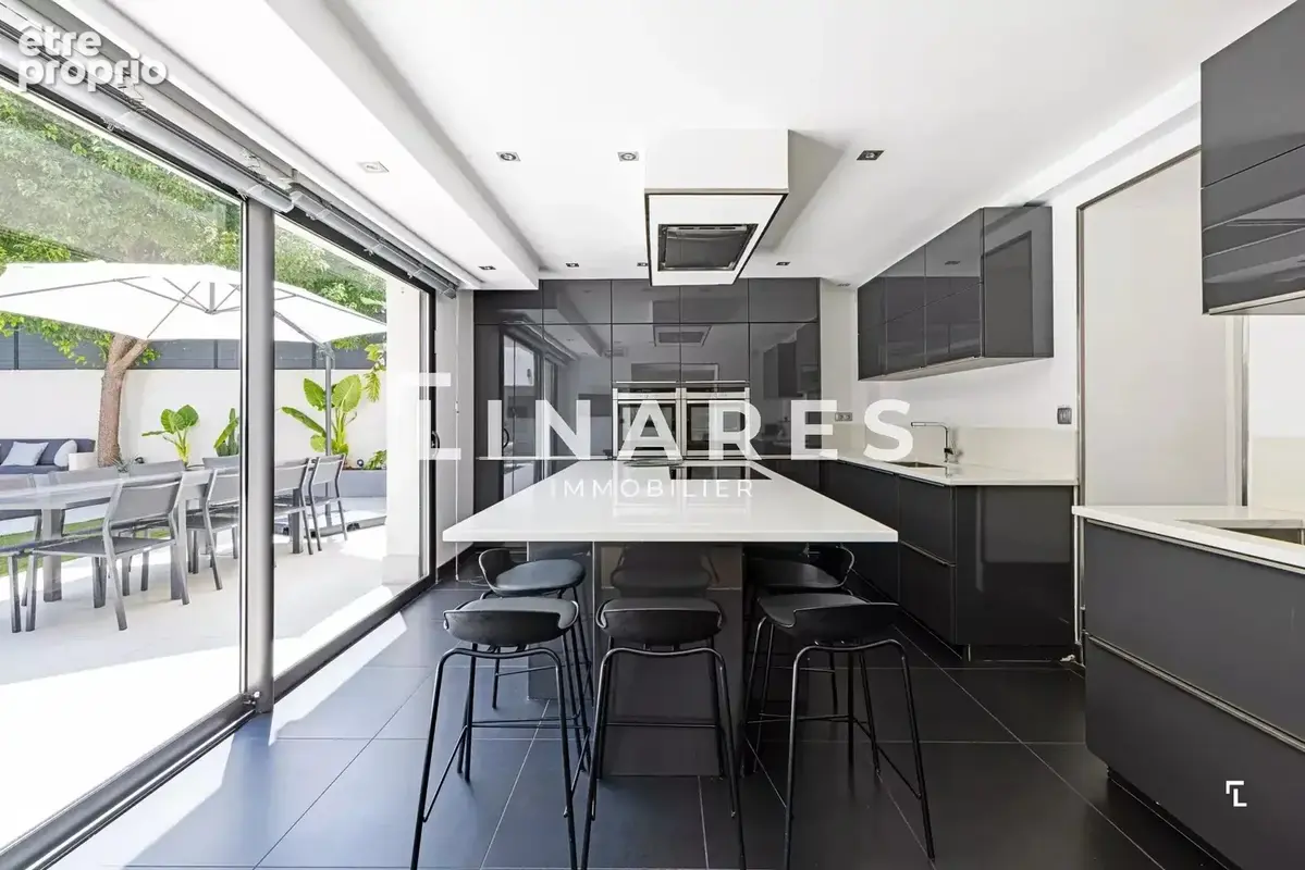 VILLA MAJOR' ELLE – Villa contemporaine 287m2 + Piscine – 13008 Marseille - photo 11