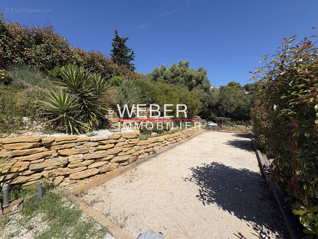 - ollioules - villa vue degagee et mer - photo 14