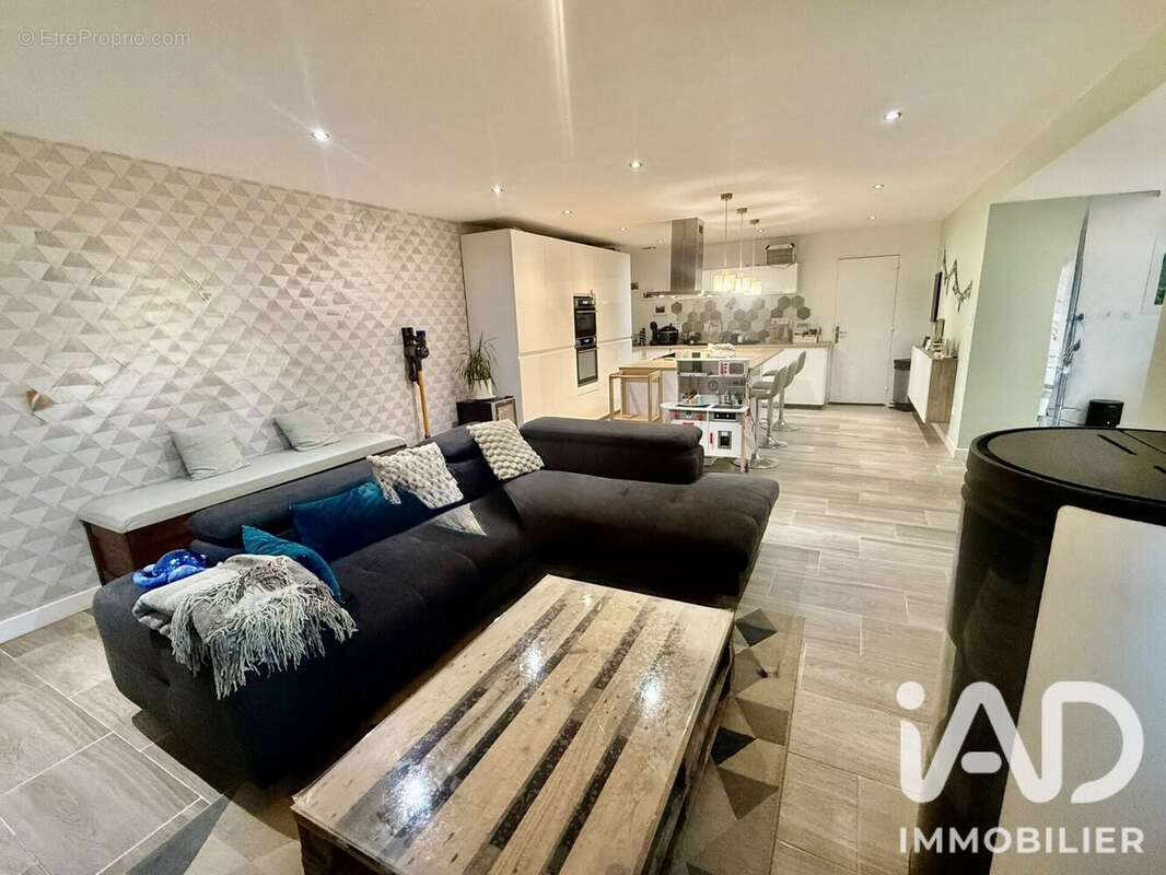 Maison 135 m² à La Trinite-Porhoet  - photo 7