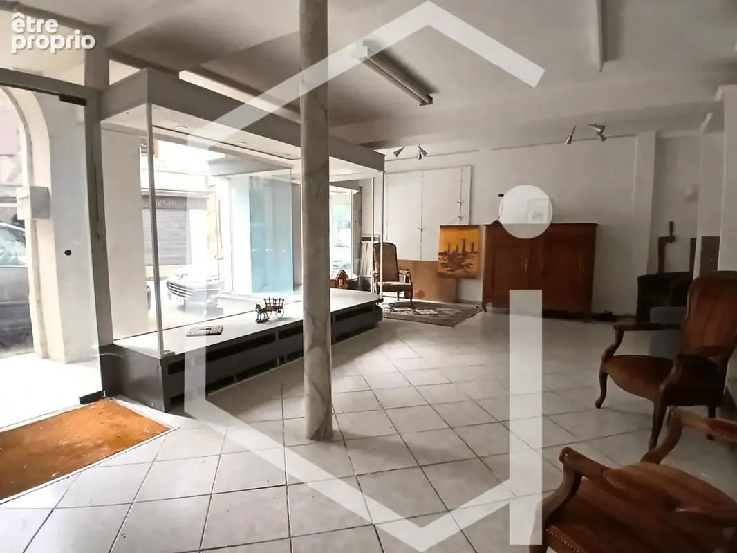 Donzy centre ville historique immeuble commercial avec habitation - photo 3