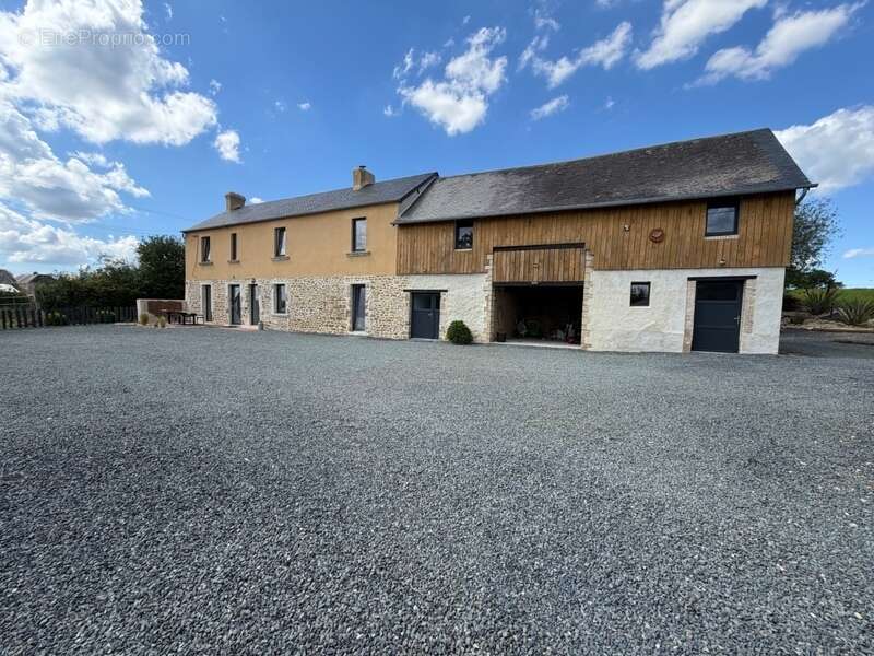 Maison à MEAUTIS