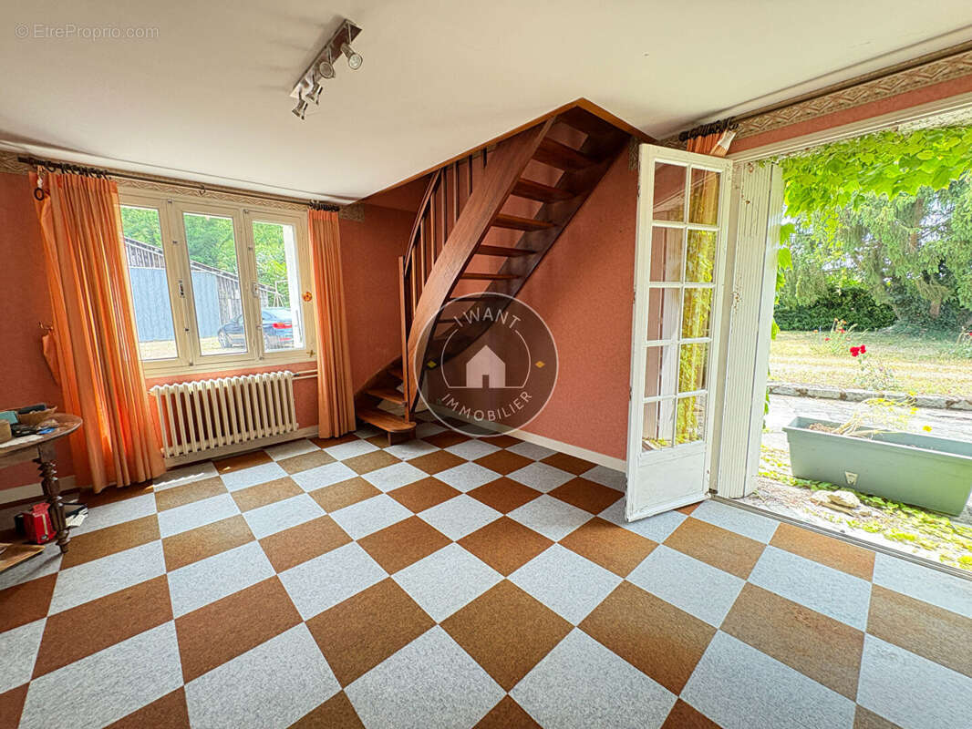 Maison à BEAUFORT-EN-VALLEE