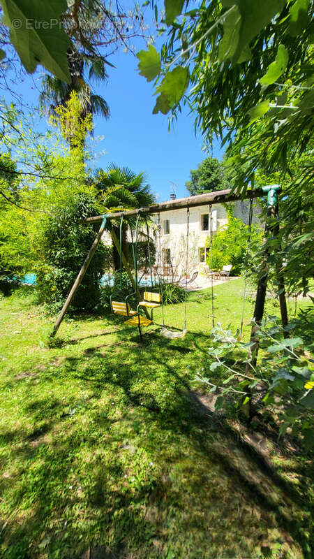 Maison à SAINT-ANDRE-DE-CUBZAC