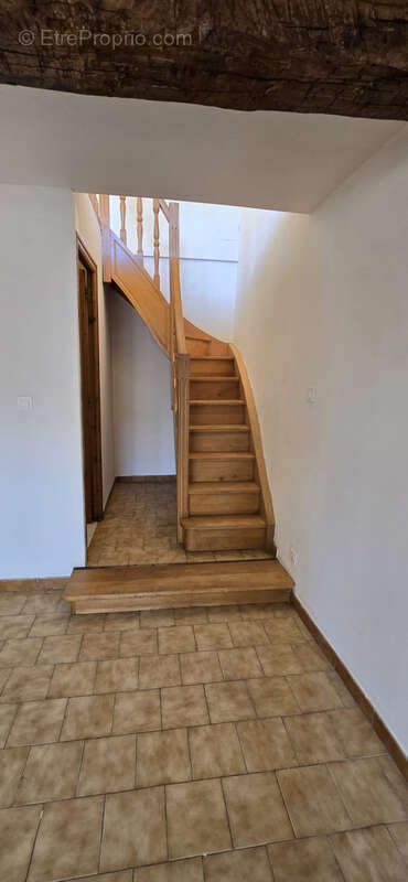 Appartement à LA TOUR-D'AIGUES