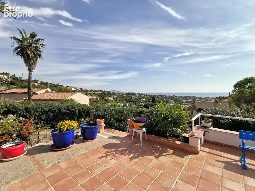 A vendre villa vue mer 4 pieces  2/3 chambres avec terrasse jardin et garage aux issambres - photo 4