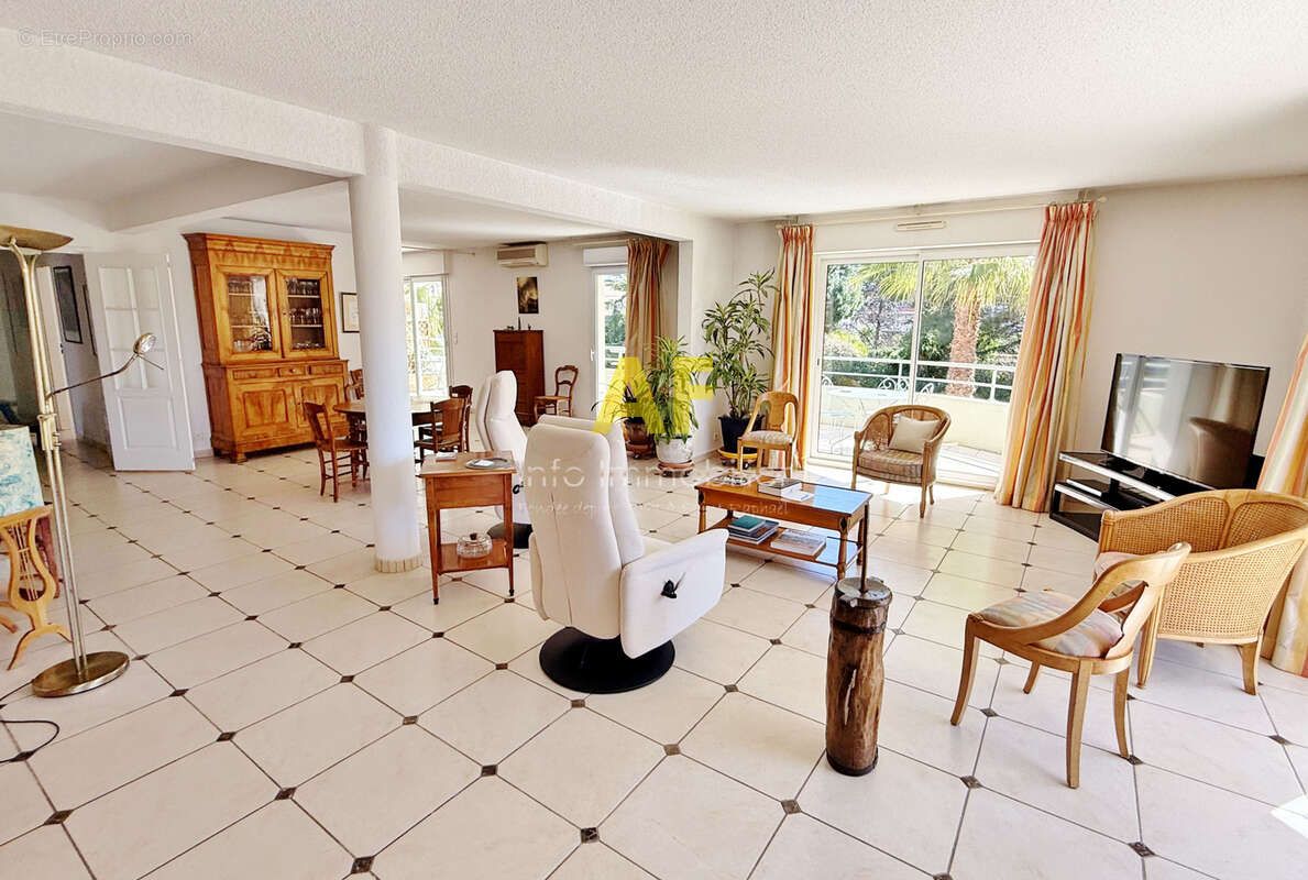 Appartement à SAINT-RAPHAEL