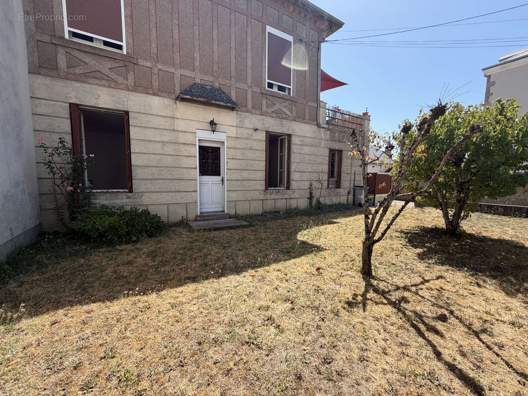 Appartement en rez-de-jardin dans une bâtisse d'exception à Fay-aux-Loges - photo 6