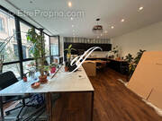 Commerce à PARIS-11E