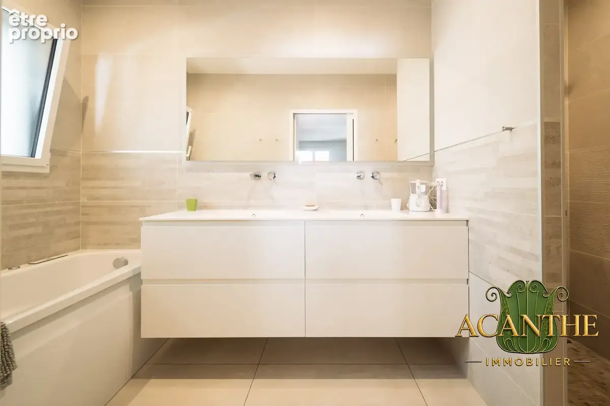 Maison 7 pièces 218 m² à vendre à Saint-Clement-De-Riviere (34980) - photo 9