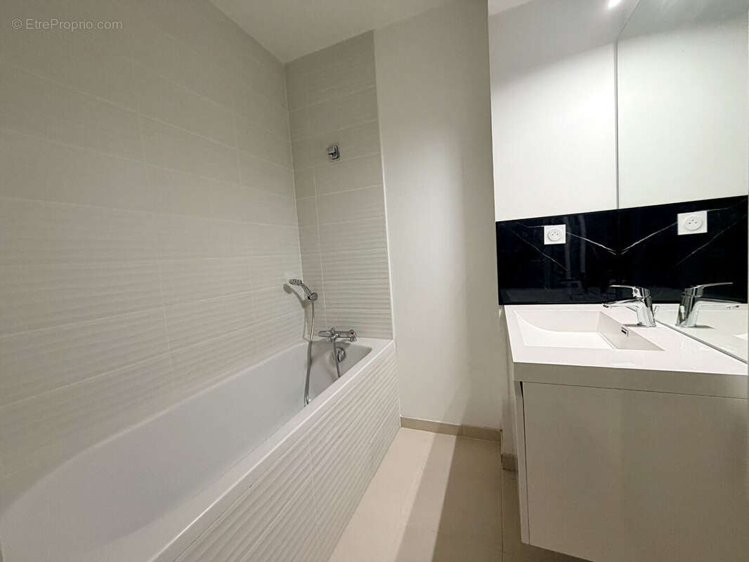 Appartement à FLOURENS