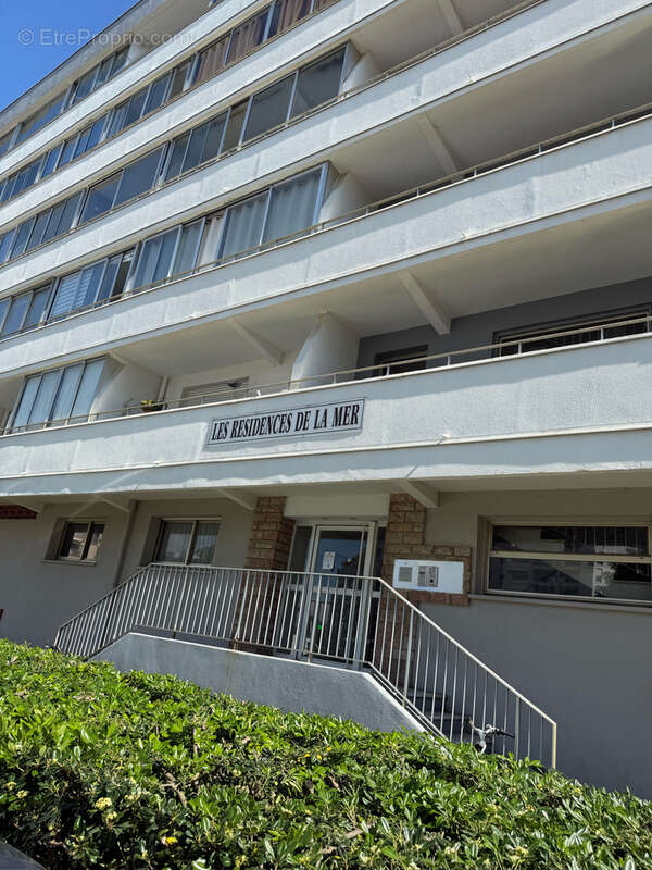 Appartement à MAUGUIO