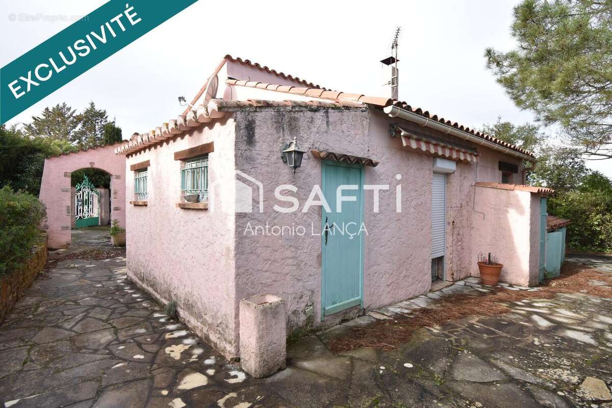 Photo 3 - Maison à ROQUEBRUNE-SUR-ARGENS