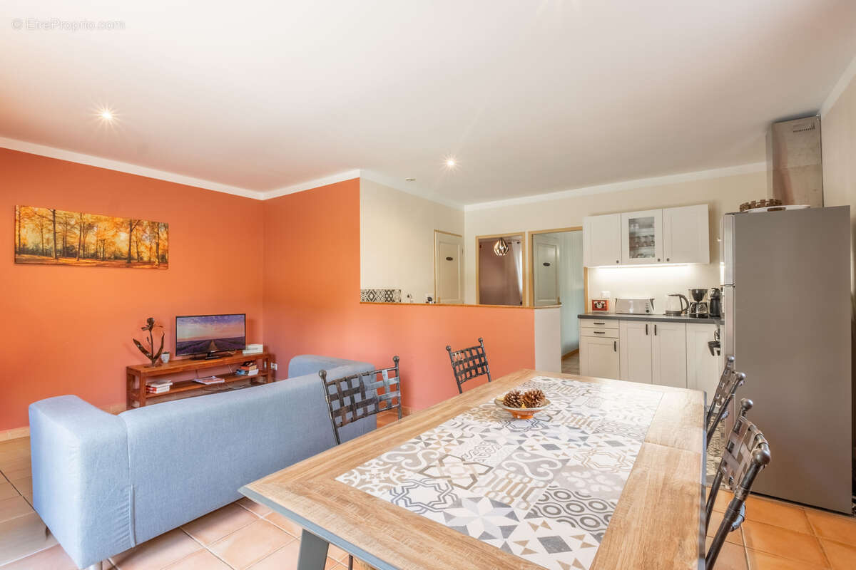 Maison à LORIOL-DU-COMTAT