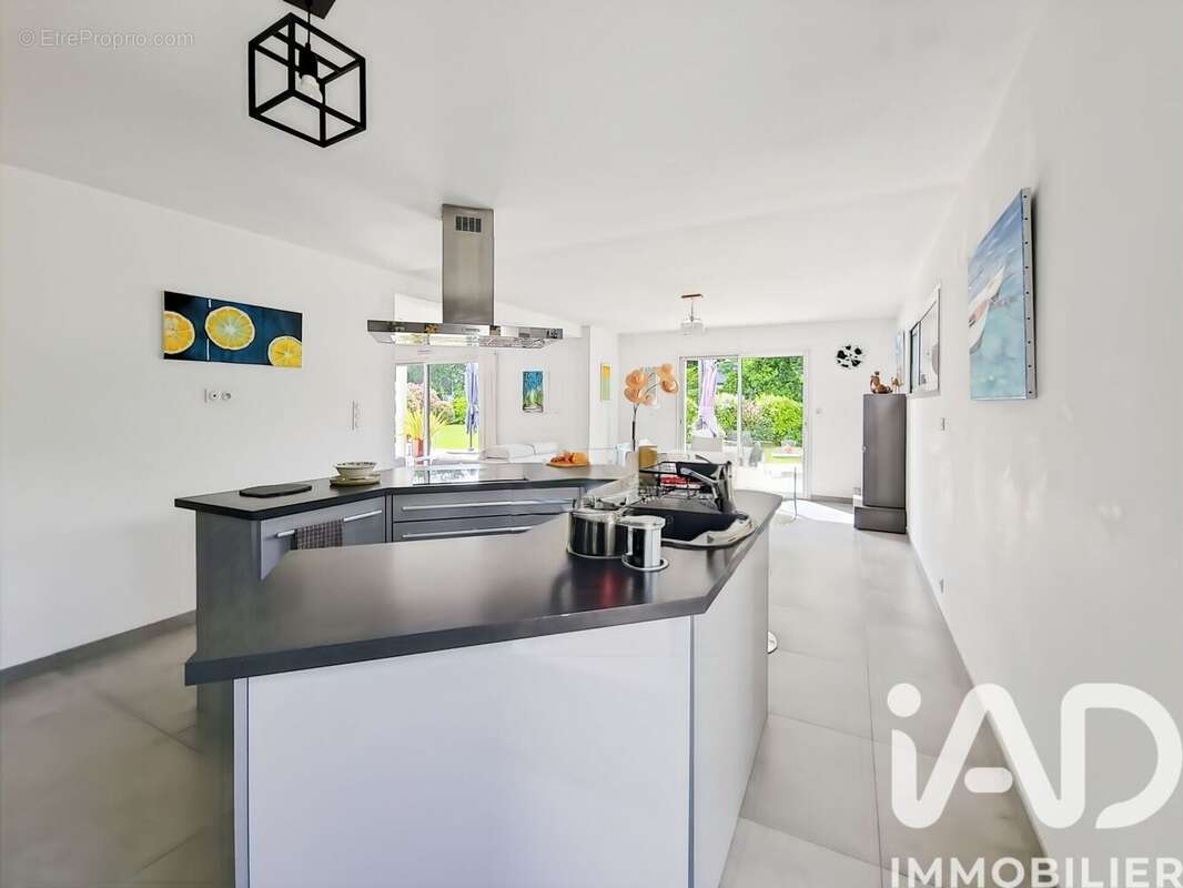 Maison 159 m² à La Chapelle-Neuve  - photo 7