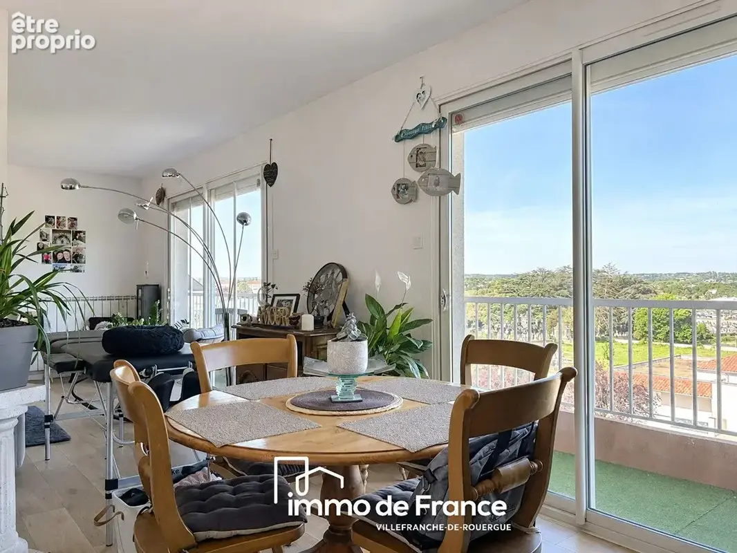 Appartement Villefranche De Rouergue 4 pièce(s) 76 m2 - photo 3