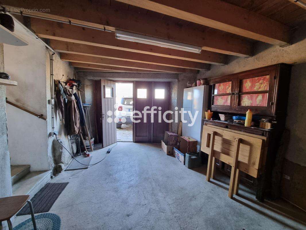 Maison à ALBARET-SAINTE-MARIE