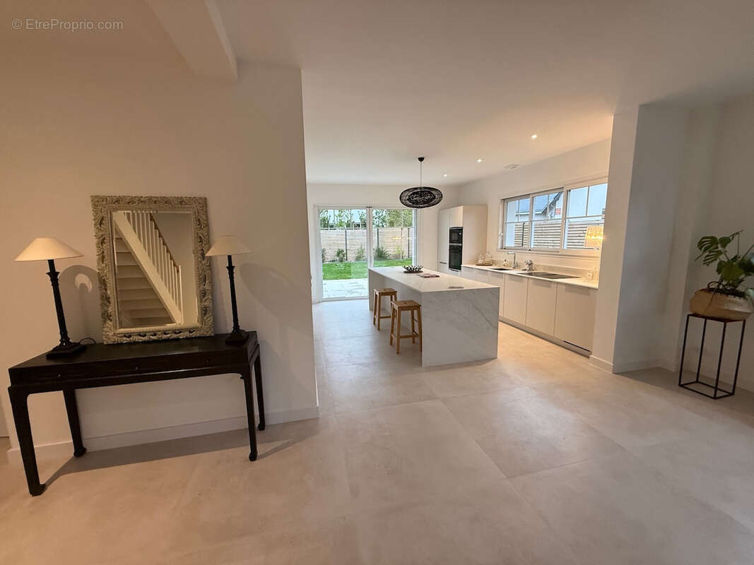 Maison à LE POULIGUEN