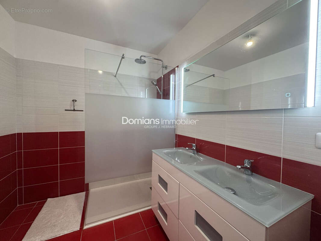 Maison 80 m² à Trouillas  - photo 5