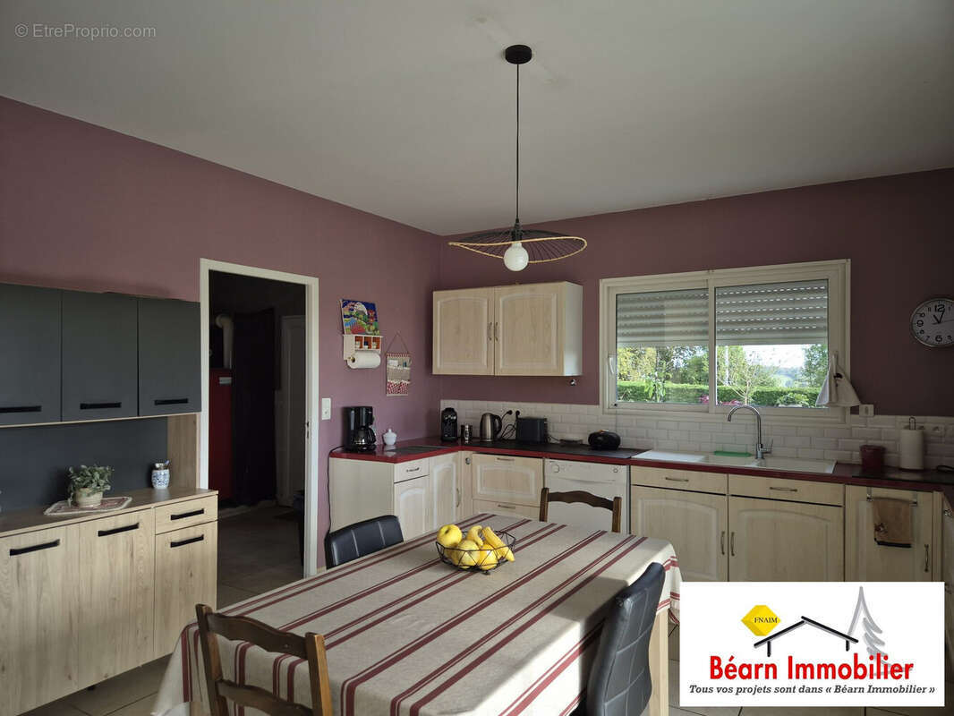 Maison à SAUVETERRE-DE-BEARN