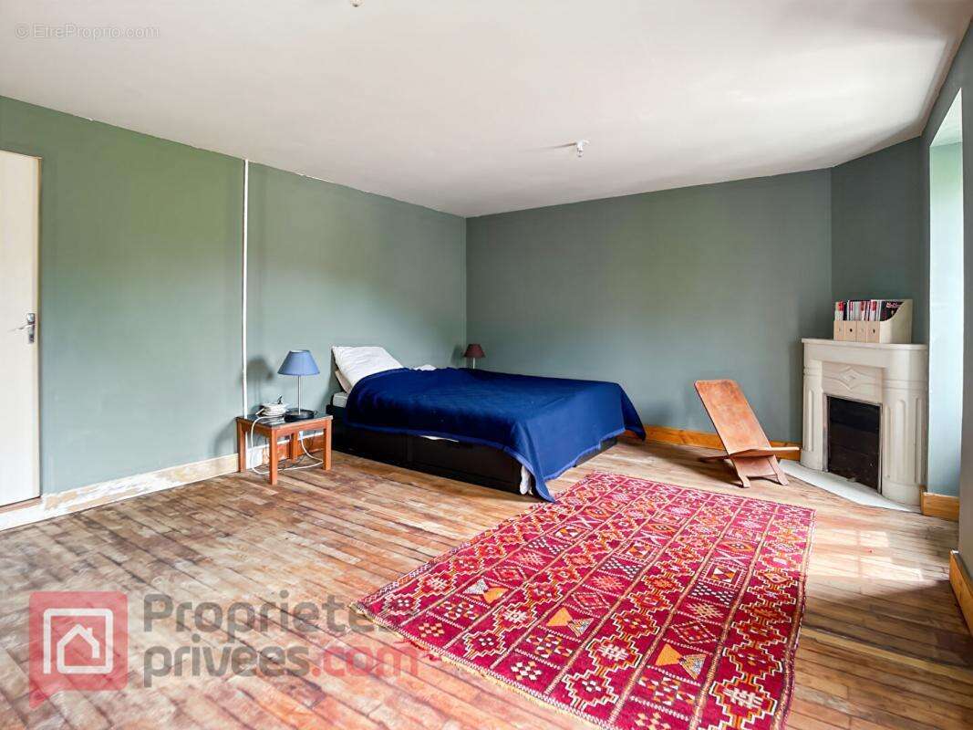 Maison à ASNIERES-SOUS-BOIS