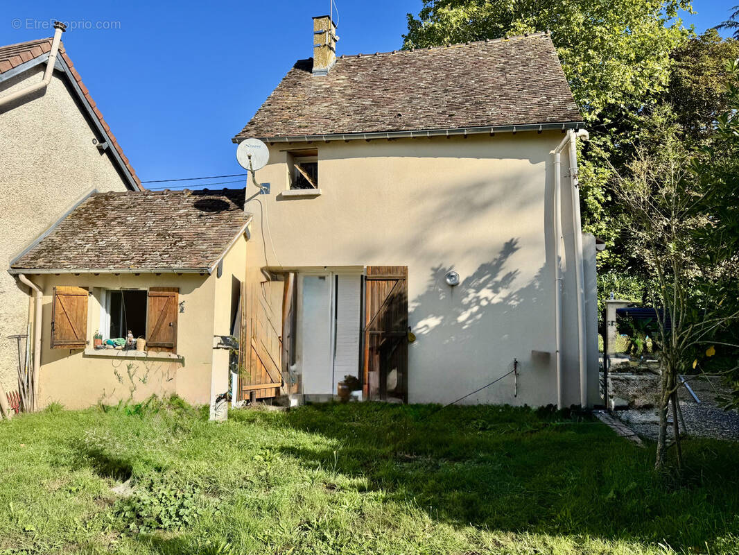 Maison à HOUDAN