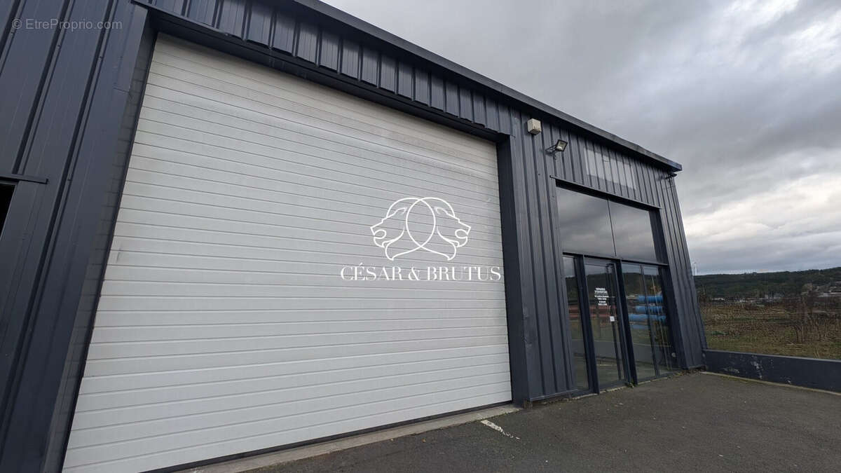 Commerce à SAINT-GERMAIN-LAPRADE