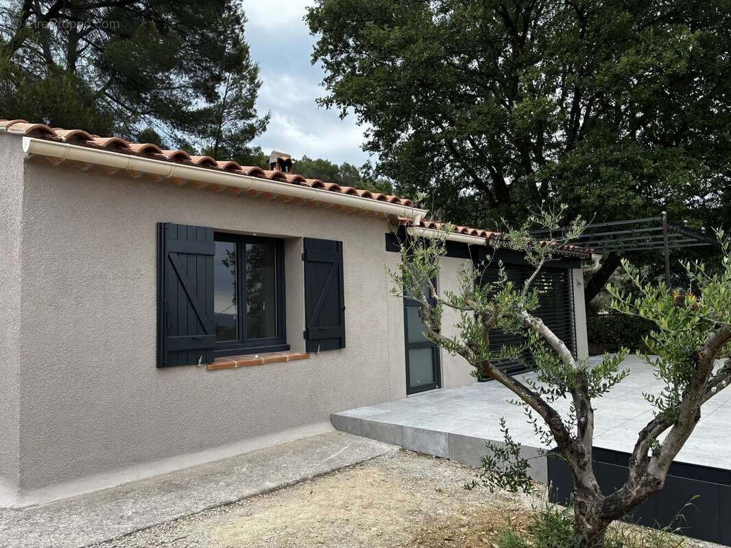 Belle propriété rénovée 3 ch. piscine vue! COTIGNAC - photo 16