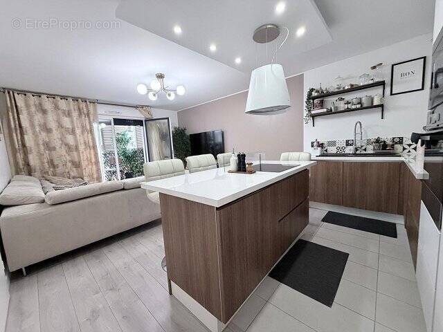 Appartement à MAISONS-ALFORT