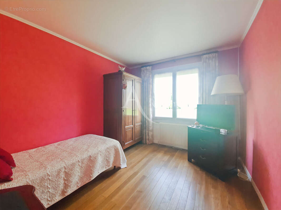 Maison à OINVILLE-SUR-MONTCIENT