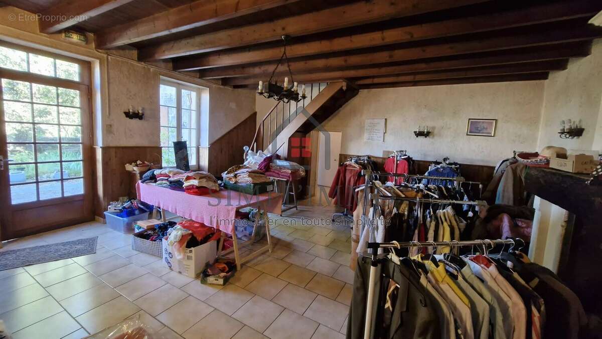 Maison à CHAMPAGNE