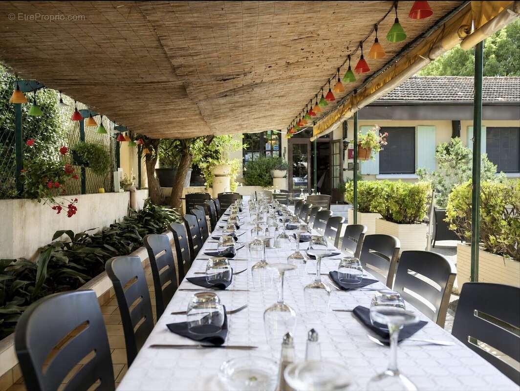 392 m² à Gardanne  - photo 5