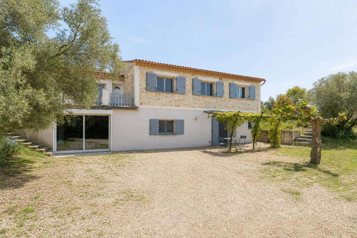 Maison familiale 6 pièces avec dépendance à Saint-Gilles - photo 19