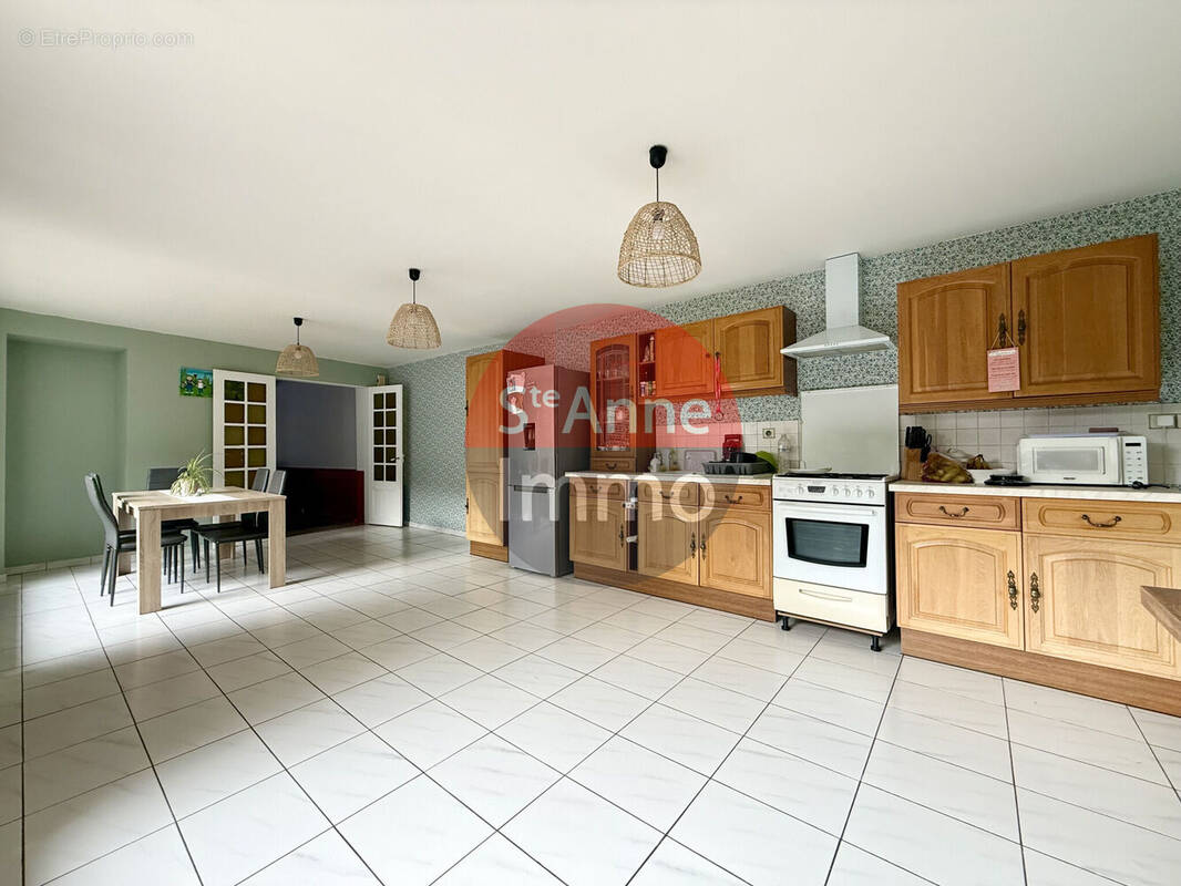 Photo 1 - Maison à ROYE