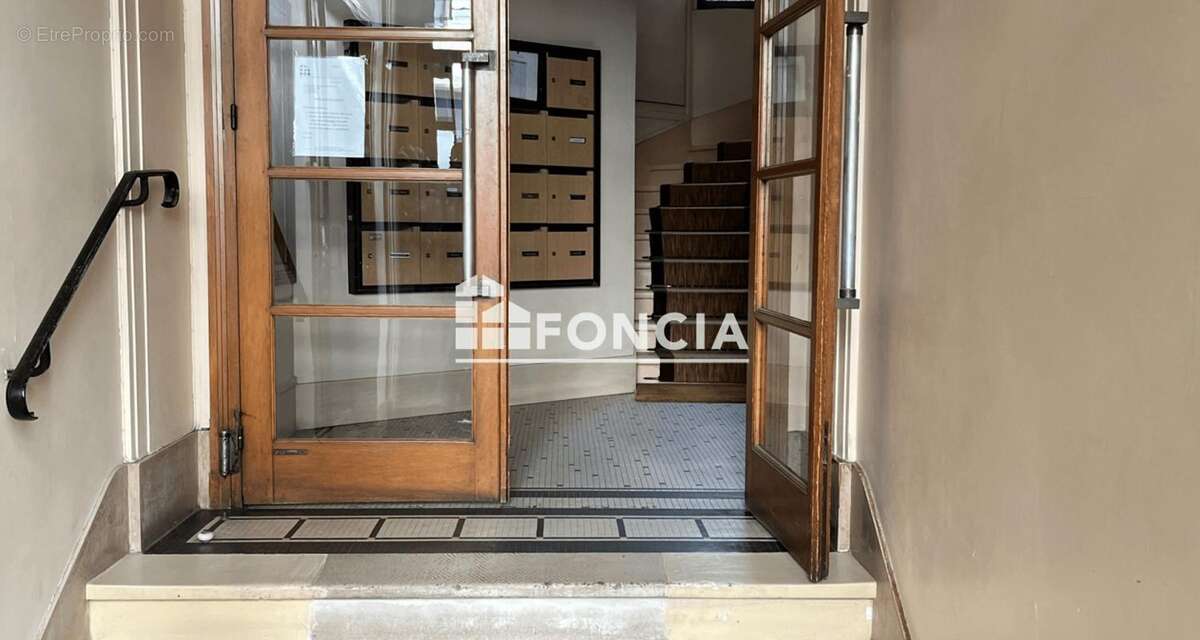 Appartement à PARIS-19E