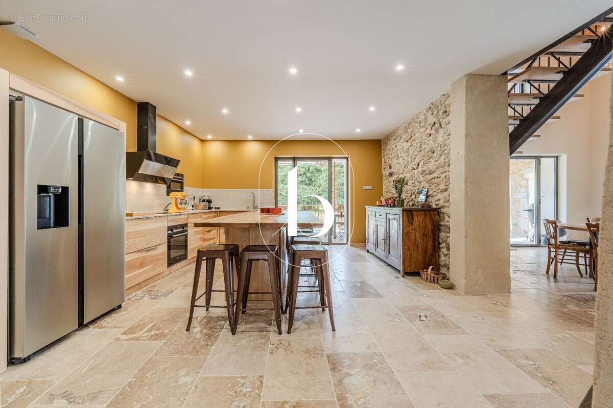 Maison à GOUDARGUES