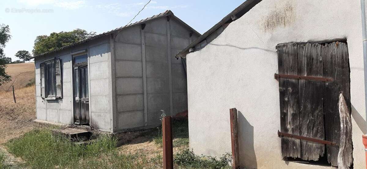 Fermette a rénover avec ses dépendances, sur 2,7 ha de terrain dans cadre bucolique - photo 27