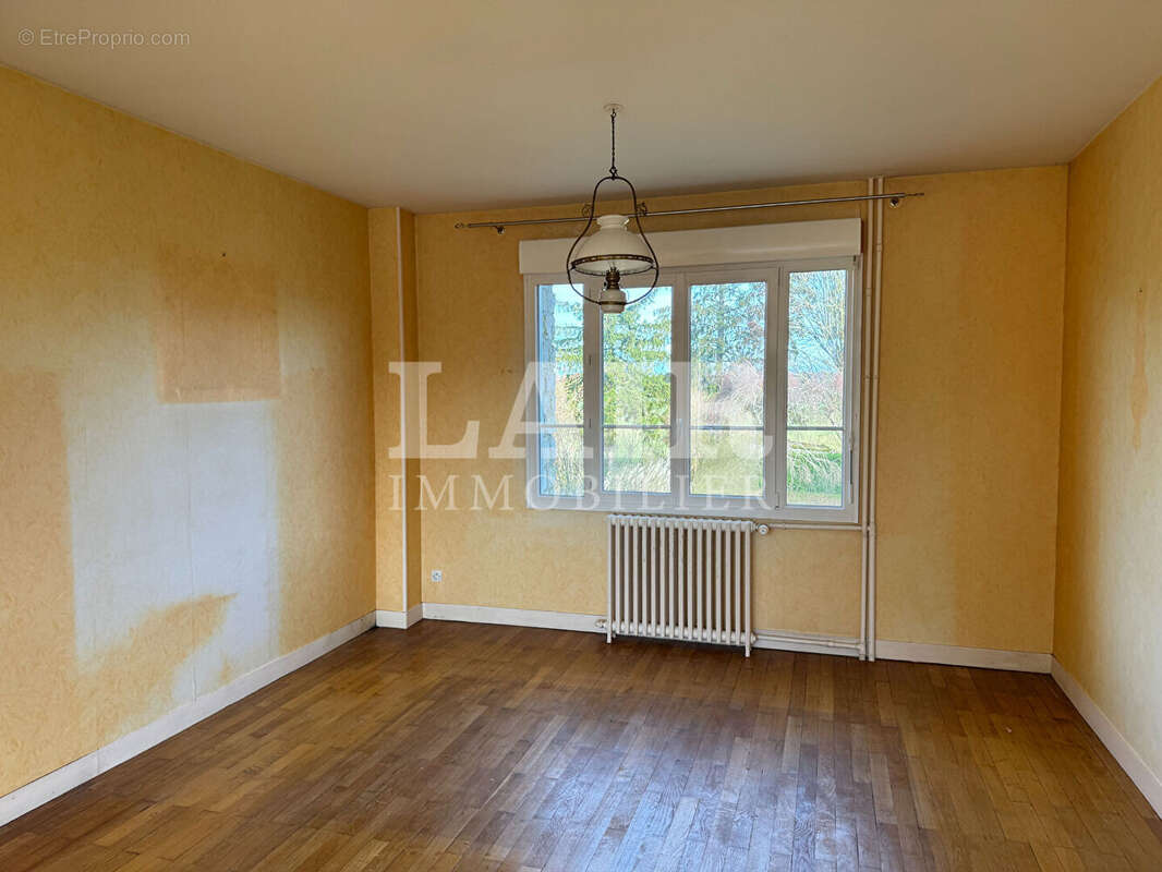 Maison à MORTAGNE-AU-PERCHE