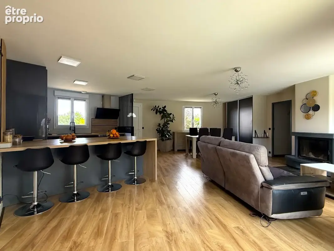Maison de 108 m2, avec piscine à Marçay - photo 4