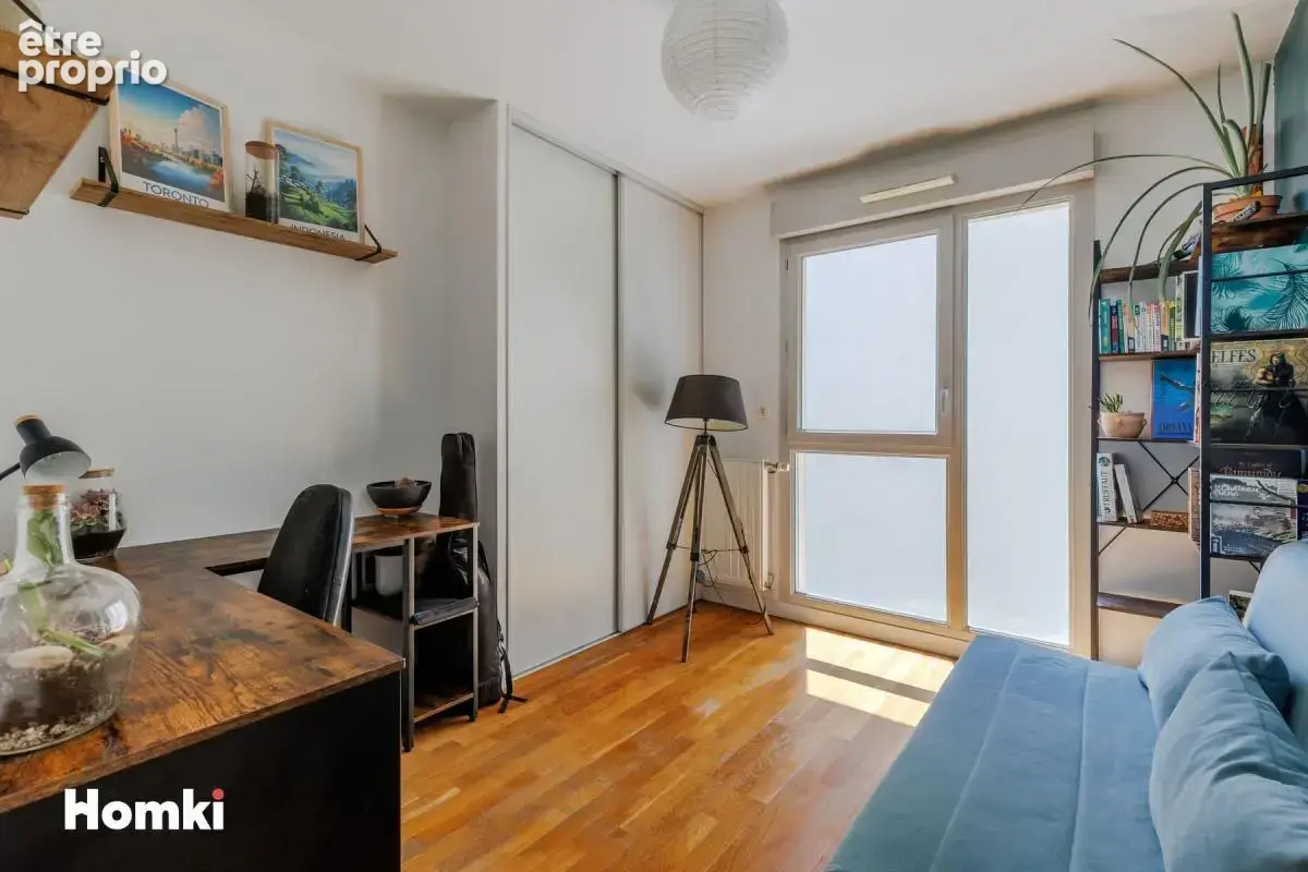 Lyon 8e -  Appartement T3 de 61 m2 - Résidence sécurisée - Route de Vienne - photo 10
