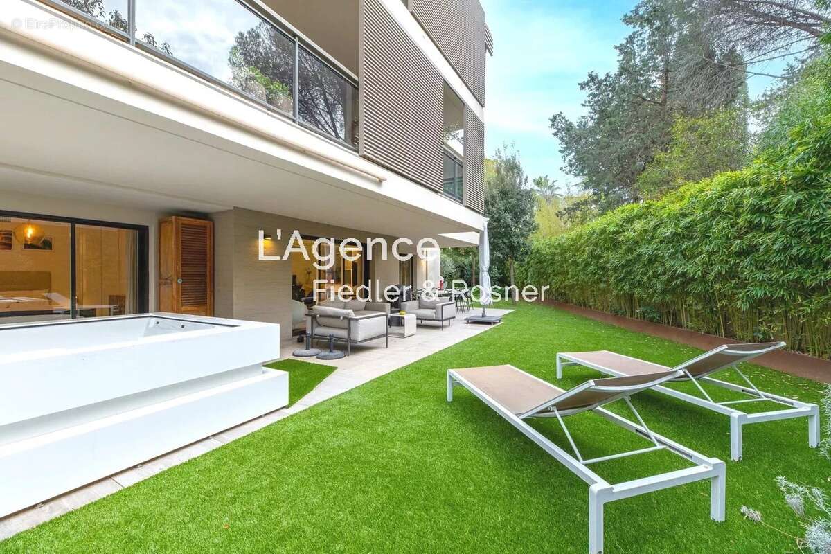 Appartement à SAINT-TROPEZ