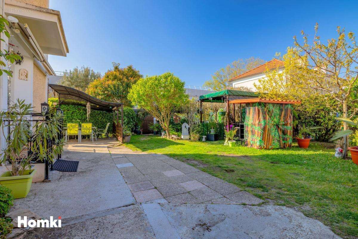 Maison à VILLEURBANNE