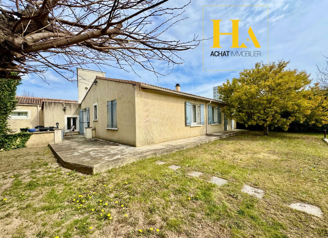 Maison avec piscine SANS VIS À VIS, 137m2, 6 pièces, 5 chambres, jardin, garage, secteur La Gondole - photo 14
