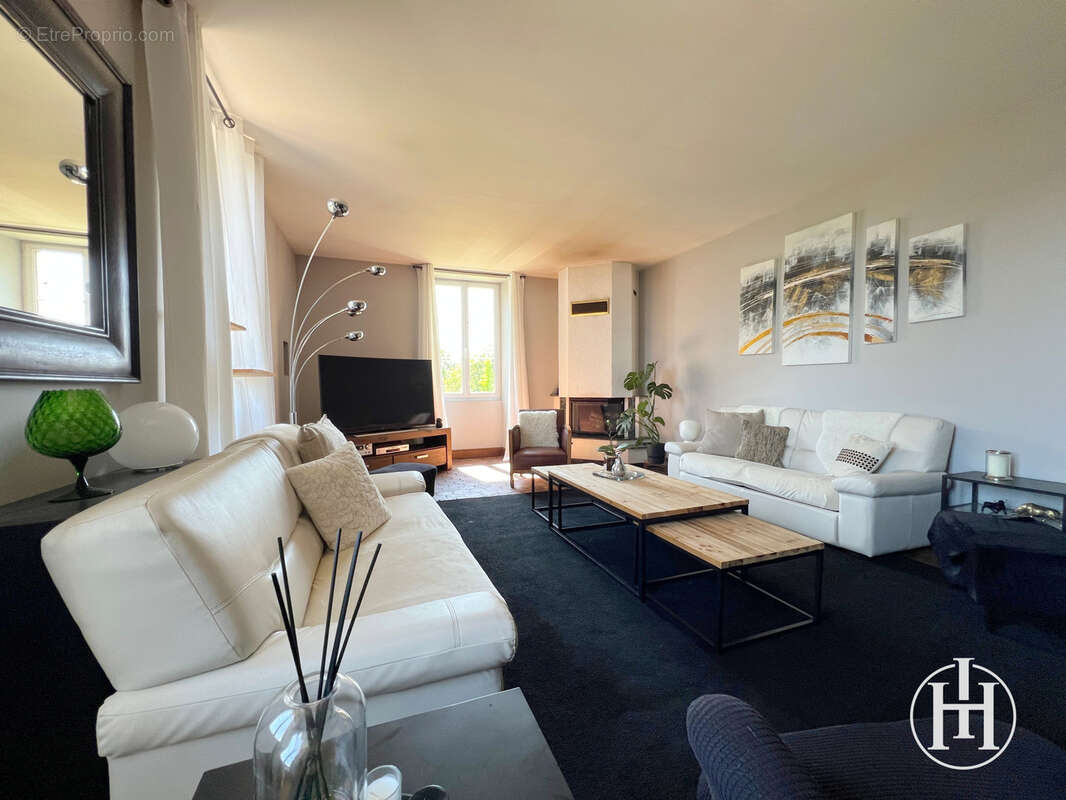 Maison à CHARENTON-DU-CHER