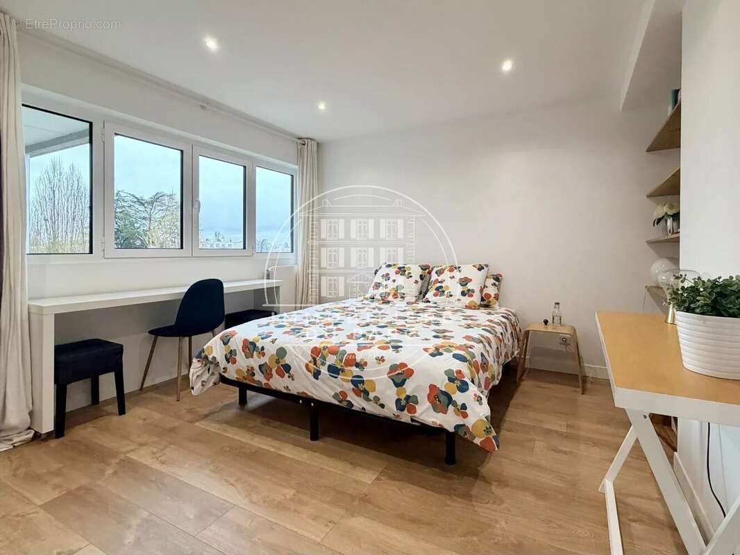 Appartement à LE VESINET