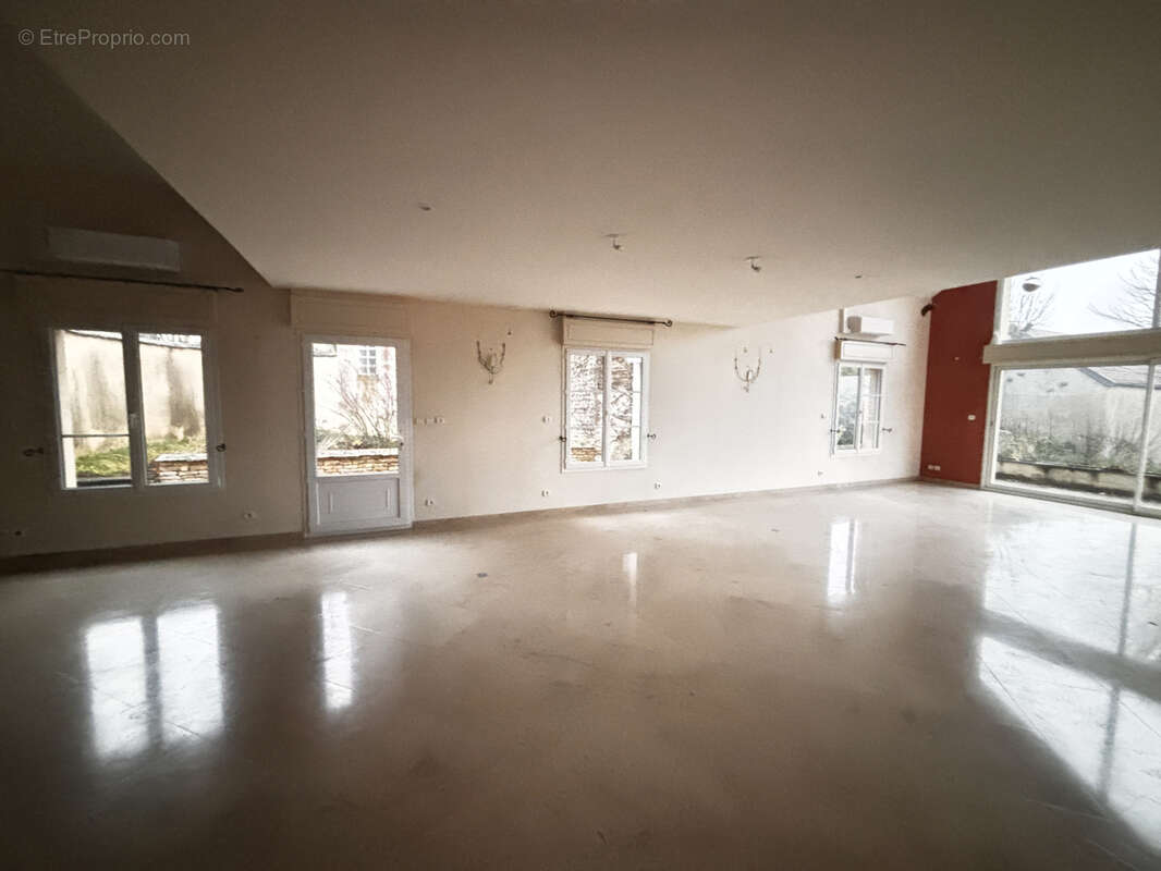 Maison à MESSIGNY-ET-VANTOUX