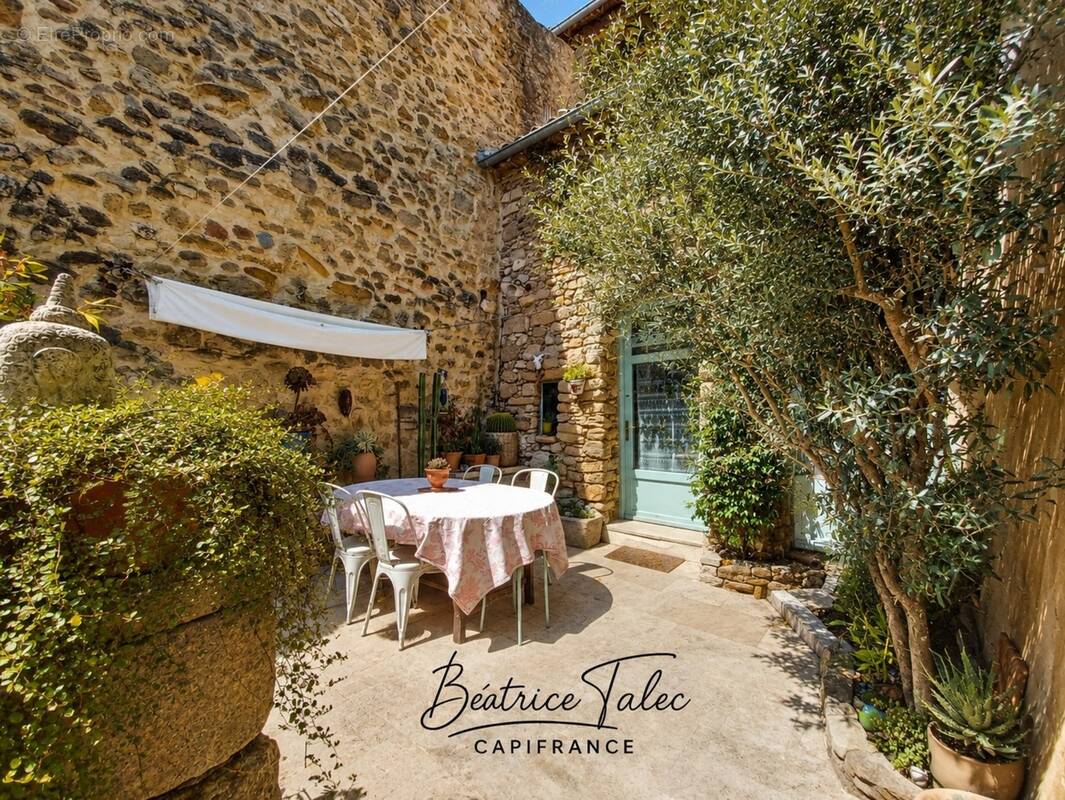 Maison à PUYLOUBIER
