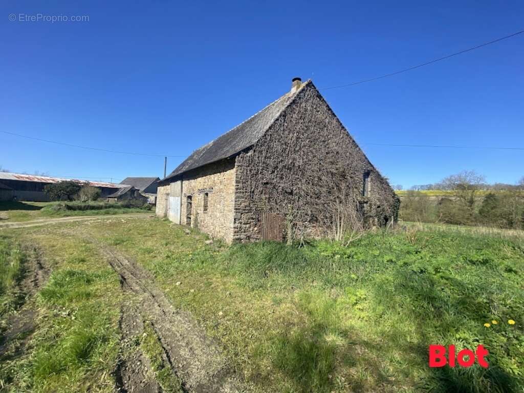 Maison à MARTIGNE-FERCHAUD