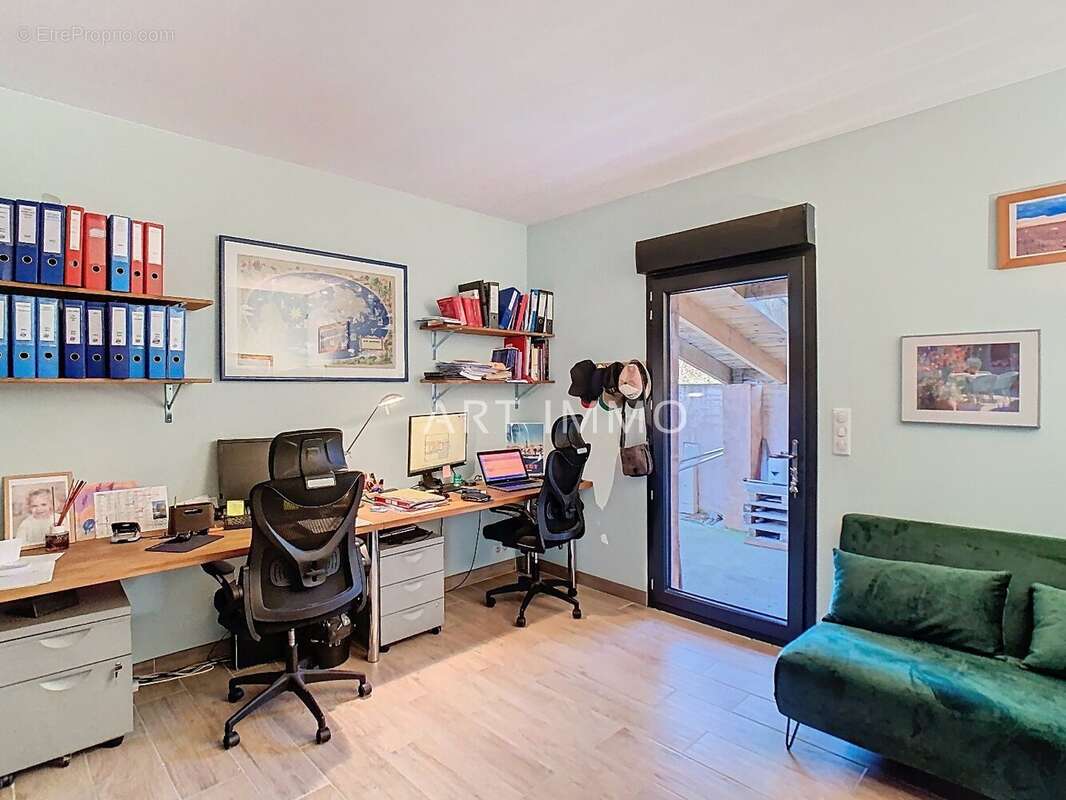 Maison à L&#039;ISLE-SUR-LA-SORGUE