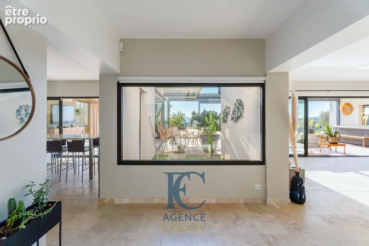 Propriété de 300 m2 avec magnifique vue mer - photo 5